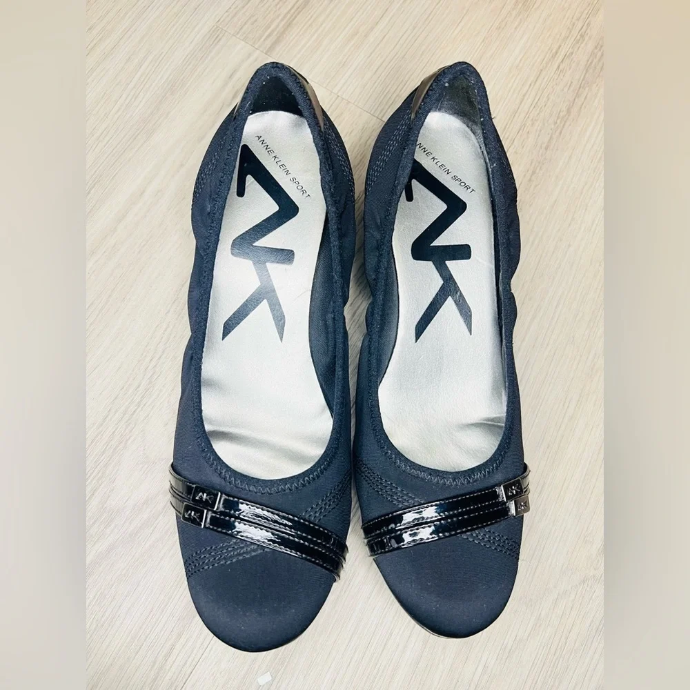 Anne Klein sport patent toe black wedges size 7M